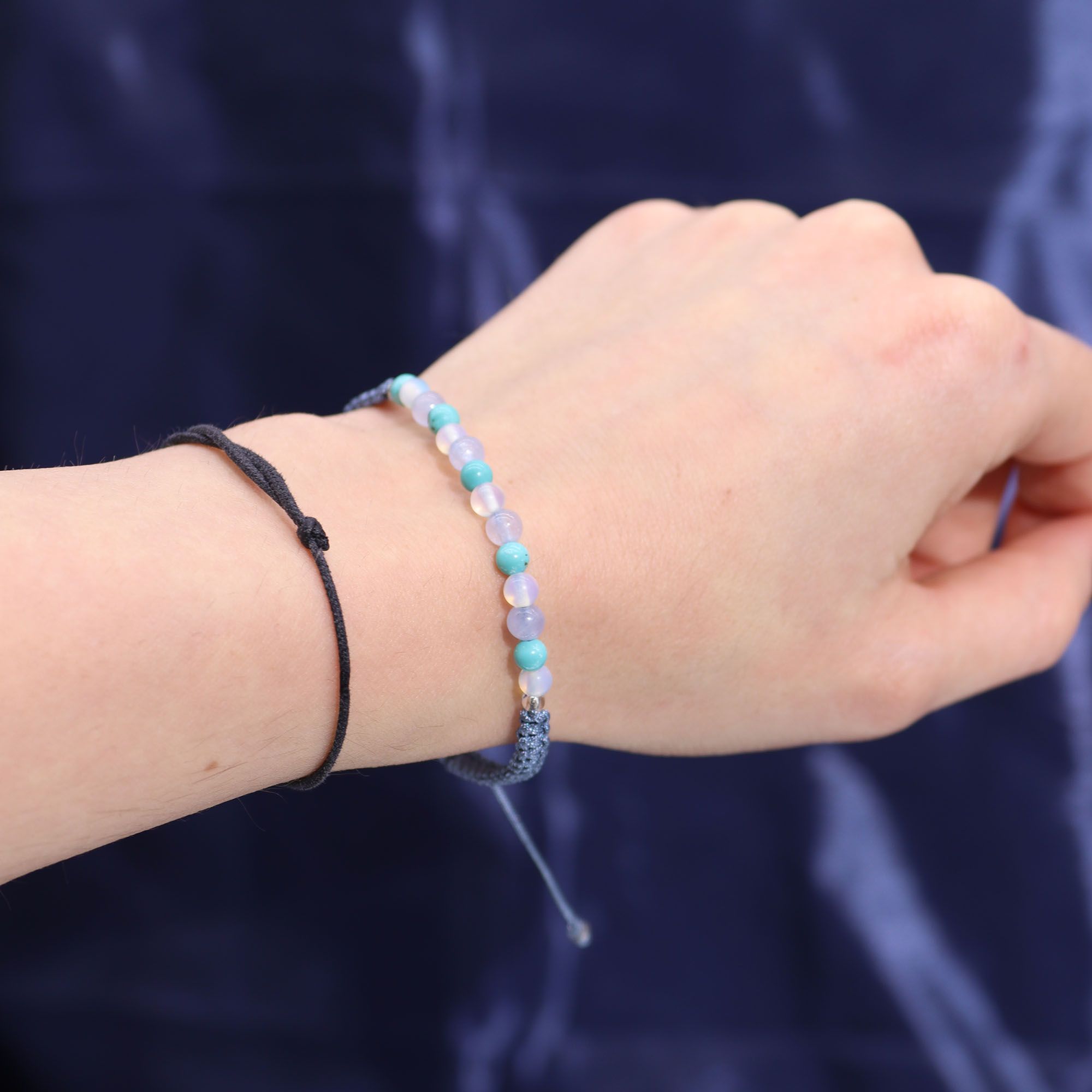 Pisces Zodiac Crystal Candle with Moonstone, Turquoise and Aquamarine Gemstone Bracelet Giftset
