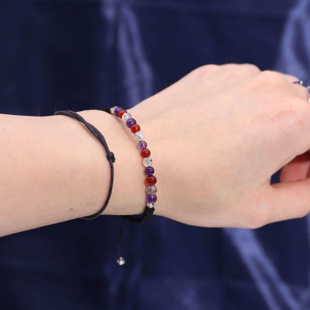 Virgo Zodiac Crystal Candle with Amethyst, Carnelian and Moss Agate Gemstone Bracelet Giftset